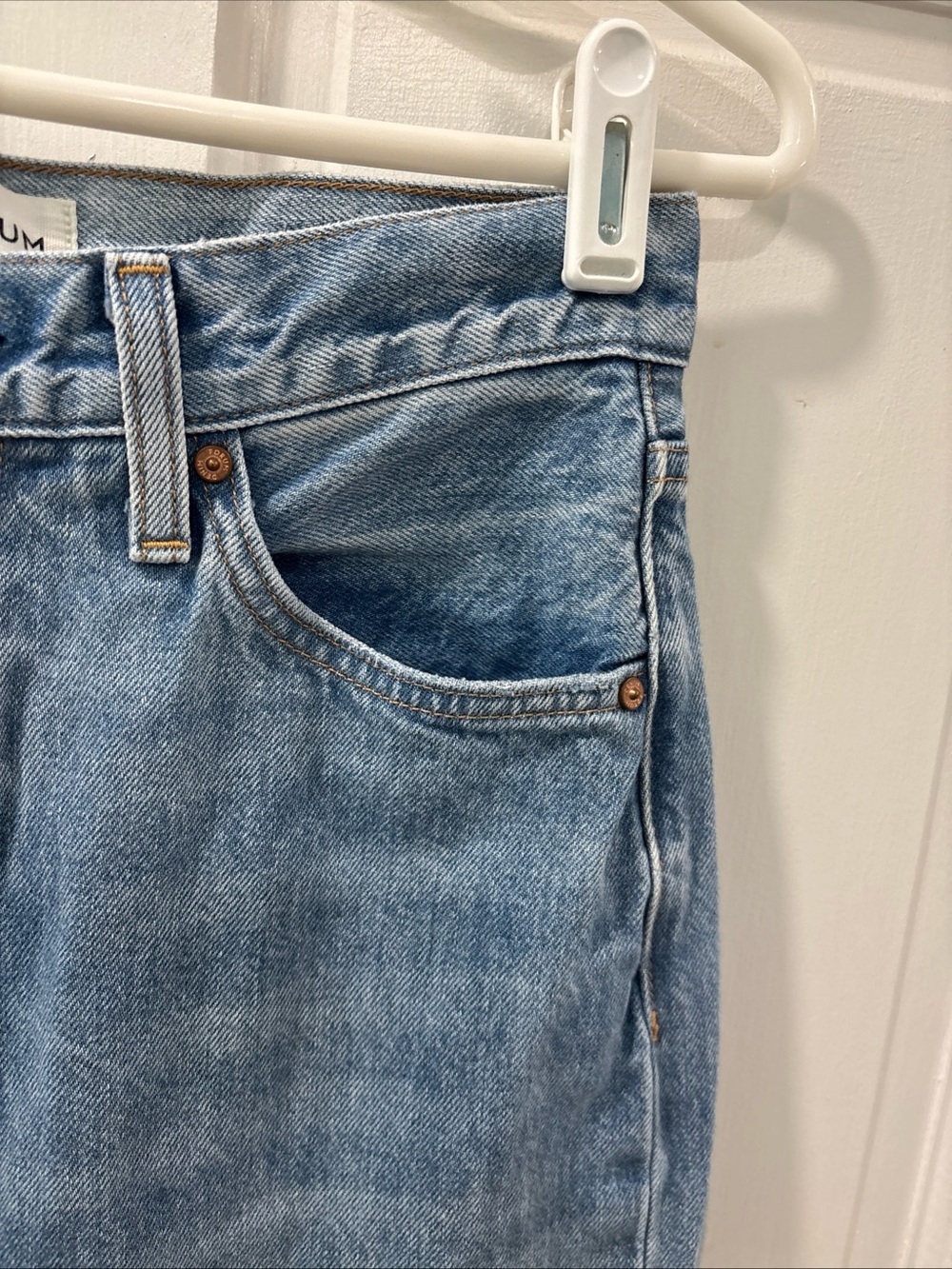 Aritzia Denim Forum Women’s The 90s Marlo Hi-Rise Baggy Jeans Size 25 Light Wash - Picture 3 of 8